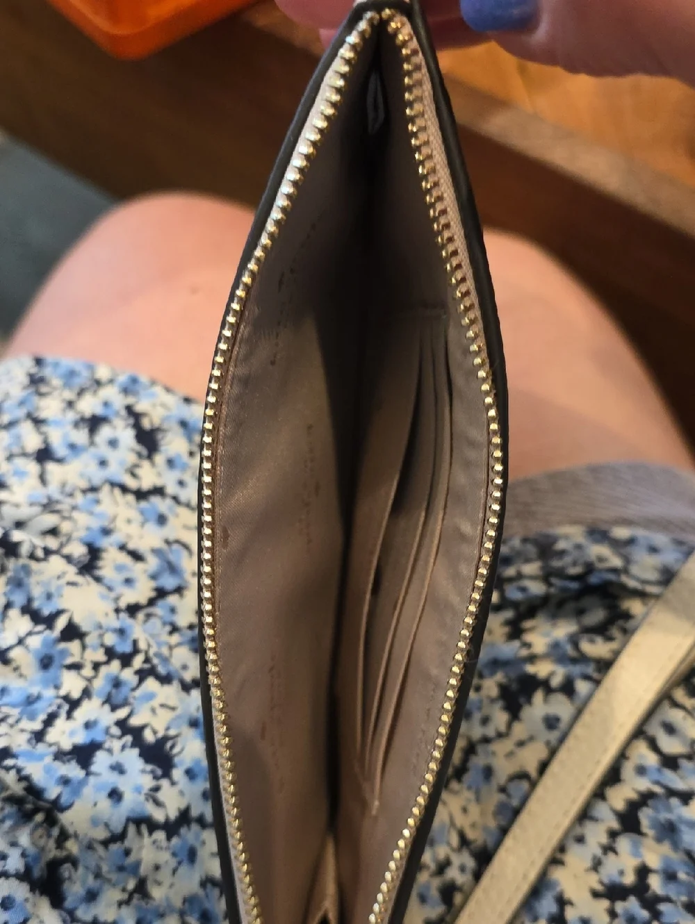 Kate spade , medium zip wristlet in color block pebble leather light sand lucy